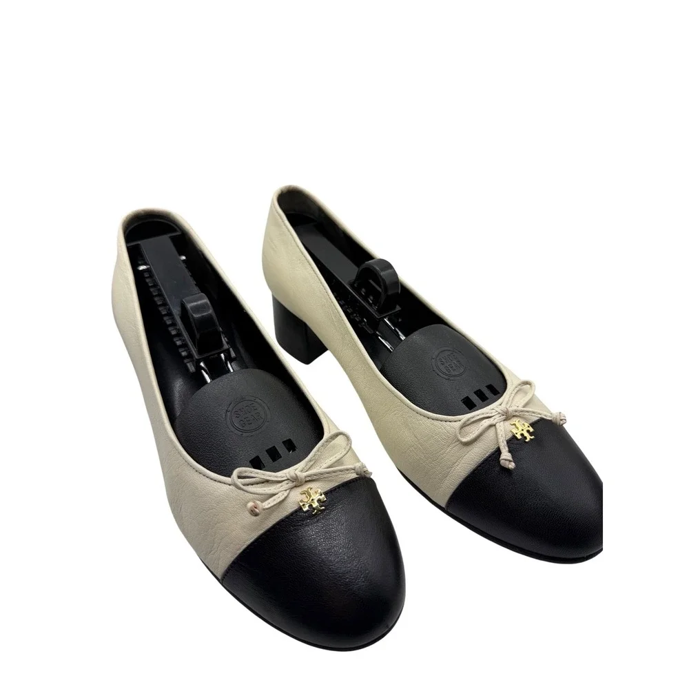Tory Burch Two‎ Tone Cap Toe Block Heel Pumps Cream Black Gold Logo Size 8M